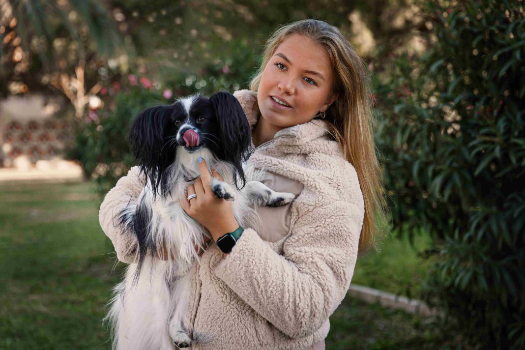 Soft Vanilla & Chocolate Layers: Safe-Choice Customized Birthday Cakes for Picky Kids: